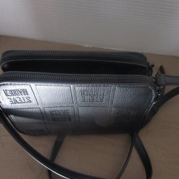 NWOT - Steve Madden Logo Block Small Crossbody Purse - Picture 4 of 4